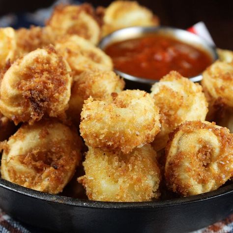 Fried Tortellini Recipe - Food Fanatic Fried Tortellini Recipes, Deep Fried Tortellini, Tortellini Appetizers, Fried Tortellini, Tortellini Recipe, Fried Tortillas, Tortellini Recipes, Tortellini Pasta, Cheese Tortellini