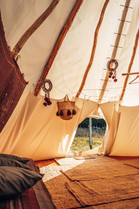 Teepee Interior, Larp Tent, Tipi Living, Tipi Interior, Kenyan Safari, Tent Photography, Cinder Block Fire Pit, Native American Teepee, Yurt Tent