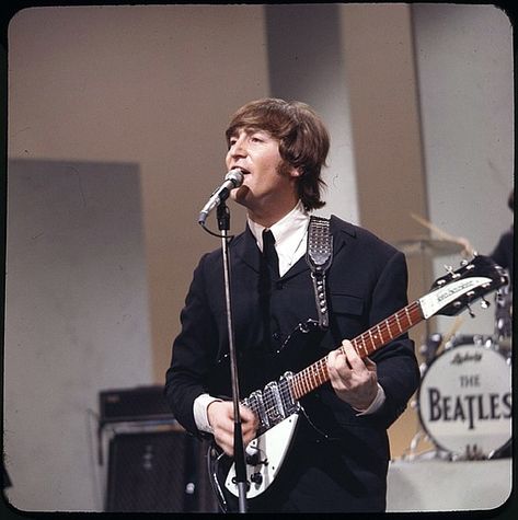 John Lennon Guitar, Beatles Rare, Beatles Guitar, John Lennon Yoko Ono, Ed Sullivan Show, Ed Sullivan, John Lennon And Yoko, Lennon And Mccartney, The Ed Sullivan Show