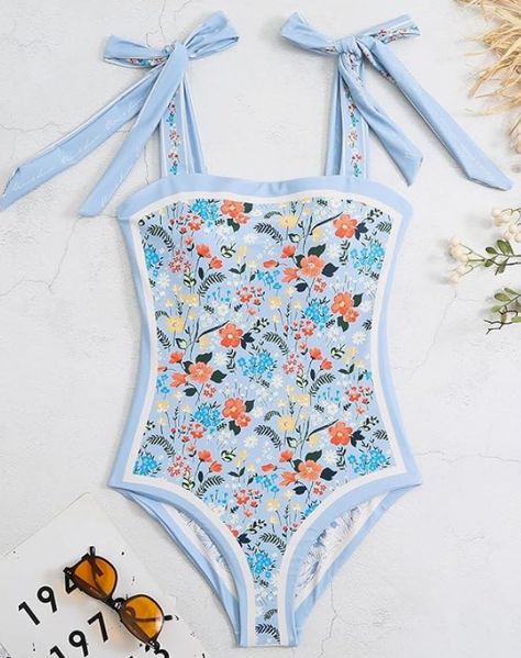 Coverup Swimsuit, Floral Swimwear, Cute Bathing Suits, Beach Casual, Cute Swimsuits, Blue Swimsuit, Vintage Floral Print, Blue Floral Print, Woman Beach