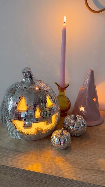 Pumpkin Disco Ball, Disco Ball Halloween Decor, Disco Cauldron, Disco Halloween Decor, Disco Ball Halloween, Disco Witch, Disco Ghost, Creative Pumpkin Painting Ideas, Easy Pumpkin Painting Ideas