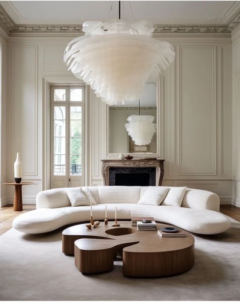 Interior Design Timeless, Luxe Interior Design, Cute Living Room, Townhouse Interior, Luxe Living Room, Parisian Interior, Minimal Living Room, Timeless Decor, Minimalist Interior Design