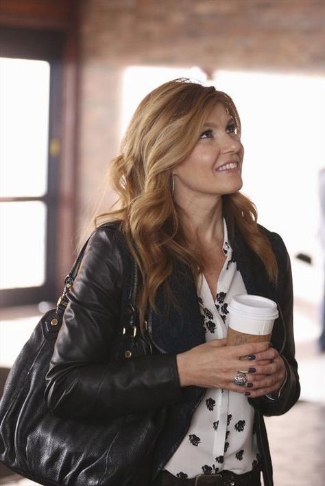 Connie Britton Hair, Rayna James, Connie Britton, Strawberry Blonde Hair Color, Hair Secrets, Red To Blonde, Strawberry Blonde Hair, Queen Hair, Amazing Hair