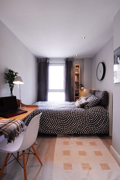 a cozy narrow grey bedroom Small College Apartment Bedroom, Narrow Bedroom, College Bedroom Apartment, Small Apartment Bedrooms, Small Bedroom Designs, Small Bed, Bed House, Small Bedroom Decor, Small Room Design