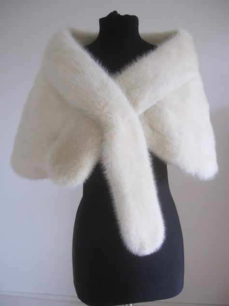 Cream Blonde, Vintage Fur Stole, Business Card Design Minimal, Mink Stole, Cape Wrap, Wedding Shrug, Bolero Wedding, Fur Shawl, Fur Stole