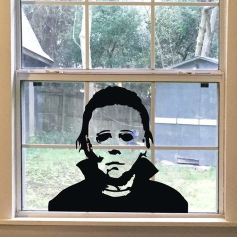 A Michael Myers window decal that's sure to spook some trick-or-treaters this Halloween season. 21 Horror-Themed Gifts That Your Friend Who Loves Scary Movies Will Probably Love Horror Living Room, Halloween Window Clings, Mirror Vinyl, Horror Decor, Halloween Window, Spooky Gifts, Room Stickers, Rob Zombie, Sticker Funny