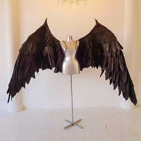 Wings Ideas, Maleficent Wings, Shirt Customization, Maleficent Cosplay, Cosplay Wings, Recycled Outfits, Cute Animal Quotes, Body Details, Burlesque Costume