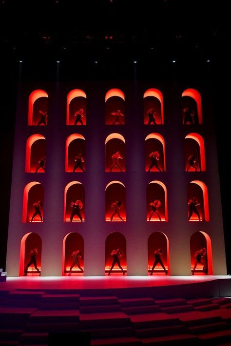 Mirrors Stage Design, Stage Art Design, Stage Set Up Concert, 70s Stage Design, Concert Set Design, Stage Ideas Concert, Stage Design Concert, Concert Design, Stage Art