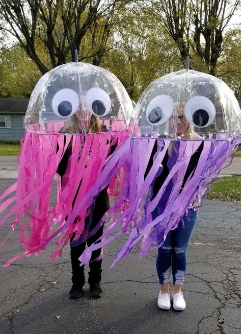 Decorate Tv Wall, Halloween Costume Couple, Jellyfish Costume, Jellyfish Decorations, Black Halloween Costumes, Teacher Costumes, Homemade Halloween Costumes, Diy Halloween Costumes Easy, Yom Kippur