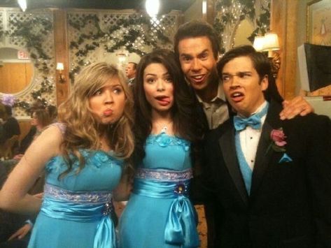 Icarly Cast, Jerry Trainor, Old Nickelodeon Shows, Icarly And Victorious, Nathan Kress, Peyton Clark, Victorious Cast, Drake And Josh, Sam & Cat