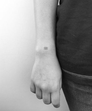 Fine Line Tattoo Designs for the Minimalist Lover Small Line Tattoos, Motherhood Tattoos, One Line Tattoo, Health Tattoo, Aquarius Tattoo, Silhouette Tattoos, Minimalist Tattoos, Line Art Tattoos, Girly Tattoos