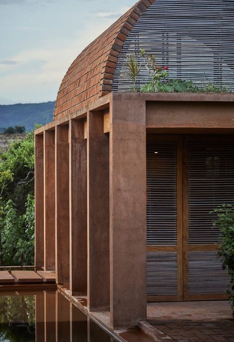 Puerto Escondido Oaxaca, Brick Roof, Mexican House, Brick Architecture, Concrete Structure, Brickwork, Vaulting, Architecture Project, Contemporary Architecture