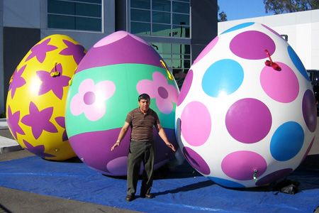 free fans giant  colorful inflatable Easter eggs for party festival decoration Giant Easter Eggs, Egg Party, Corporate Events Decoration, Dinosaur Egg, Easter Event, Sport Games, Dinosaur Eggs, Party Items, Outdoor Events