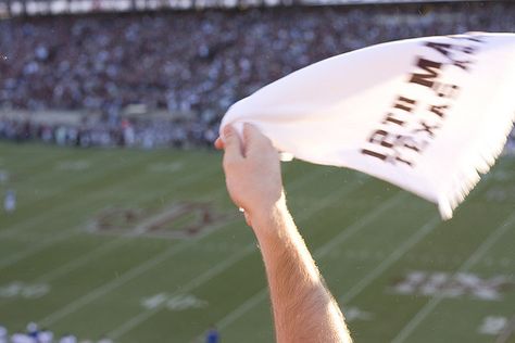 12th man towel waving at the game Aggie Football, Aggie Pride, Gig Em Aggies, Kyle Field, College Colors, Texas Aggies, Texas A M University, Student Body, College Station