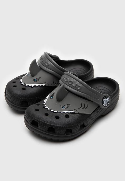 Experience the flexibility and comfort of men's Crocs, great for all-day wear. Shark Crocs, Crocs For Boys, Nike Crocs, Baby Footwear, Crocs Ideas, Kids Crocs, Toddler Crocs, Mom Dr, Crocs Men