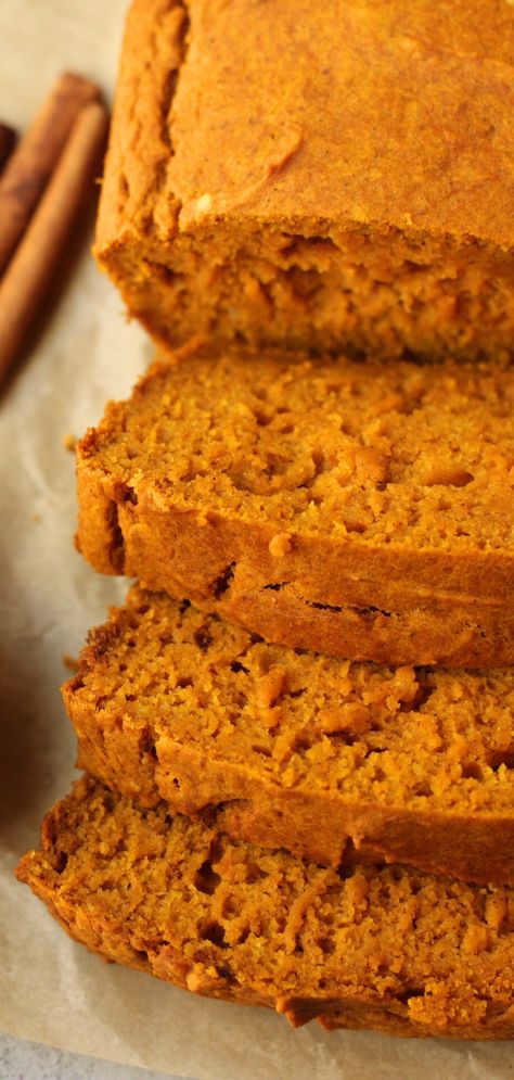 This easy Vegan Pumpkin Bread is fluffy, moist, and ready in under an hour! Pumpkin Bread Mix, Vegan Pumpkin Muffins, Vegan Pumpkin Bread, Vegan Breads, Vegan Bread Recipe, Pumpkin Pie Spice Mix, Vegan Pumpkin Spice, Cinnamon Raisin Bread, Pumpkin Bread Recipe