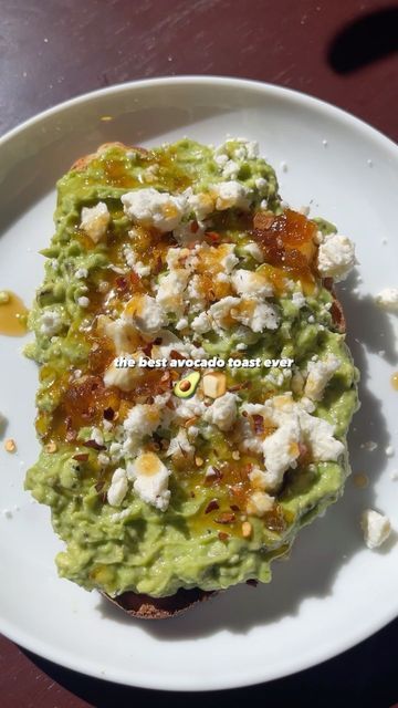 Erin Lives Whole on Instagram: "my current hyperfixation breakfast 🥑🍞♥️ crunchy sourdough toast topped with mashed avocado, crumbled feta, hot honey, red pepper flakes and lots of salt 😍 i also love adding an egg for extra protein. the best!!!! #avocadotoast #avocado🥑 #hothoney #breakfast #wholesomefood #eatwellbewell #eatwell #foodblogger #breakfastfood #eatwelllivewell" Hot Honey Breakfast, Avocado Toast Hot Honey, Feta Egg Toast, Avocado Toast With Hot Honey, Avocado Toast Cottage Cheese, Sourdough Toast Ideas, Cottage Cheese Honey Toast, Avocado Egg Feta Toast, Scrambled Egg Avocado Toast