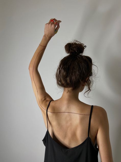 Simple Tattoo For Woman, Back Minimalist Tattoo, Fine Line Arm Tattoos Women, Line Tattoos Back, Minimalistic Back Tattoo, Tattoo With Lines, Back Line Tattoo, Minimalist Back Tattoo, Straight Line Tattoo