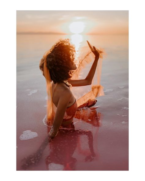 A moment for the pink lake and peach veil 🍑 #2024coloroftheyear #peachfuzz #pantone #utahphotographer #utahbride #destinationwedding #elopmentphotographer #pinklake #utahpinklake #moderweddingmagazine #editorialweddingphotographer #editorialphotography #editorialmakeup #peachaesthetic #2024bride #2024colortrends #trendylook #trendyfashion #modernbride #fashionstyle #fashionbride #fashionphotographer Utah Road Trip, Pink Lake, Utah Bride, Peach Aesthetic, Peach Fuzz, Editorial Makeup, Bride Style, Wedding Magazine, Modern Bride