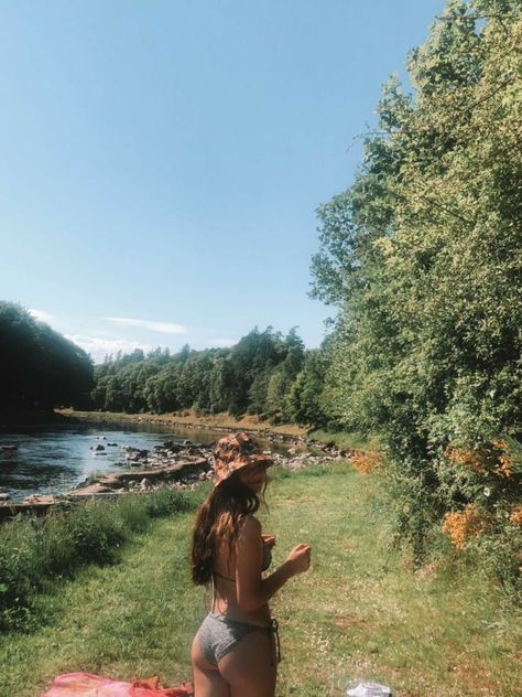 Sufjan Stevens, Vacation Aesthetic, Hiking Pictures, Pose Fotografi, Winter Hiking, Coconut Girl, Beach Poses, Northern Italy, Summer Feeling