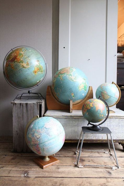 Maps, Globes And A Wider Worldview! Decorating With Maps, World Globe Map, Old Globe, Globe Vintage, World Globes, Globe Decor, Map Globe, World Globe, Map Decor