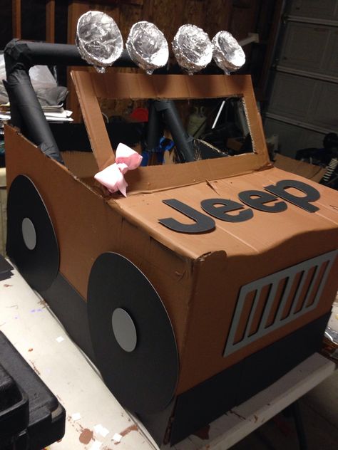 Drive In Cardboard Cars, Cars Made Out Of Boxes, Cardboard Box Transportation Ideas, Cardboard Box Drive In Movie Car, Truck Box Ideas, Car Cardboard Box Ideas, Drive In Box Car Ideas, Kids Cardboard Car, How To Make A Car Out Of Cardboard Boxes