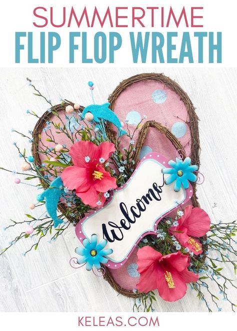 How To Make Flip Flops, Flip Flop Craft Ideas, Flip Flop Wreath Diy Dollar Tree, Flip Flop Decorating Ideas, Diy Flip Flops Ideas, Flip Flop Crafts, Summer Flip Flop Wreath, Summer Arrangements, Flip Flop Art