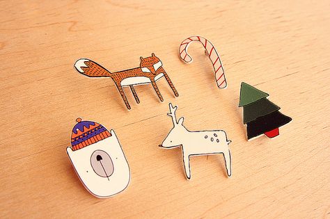 Merry Christmas! Diy Shrink Plastic Jewelry, Plastic Fou, Shrink Plastic Jewelry, Illustration Love, Building Community, Diy Back To School, Shrink Art, City Library, Shrinky Dink