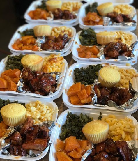 follow @youh8key for more ♡ Soul Food Dinner, Catering Ideas Food, Catering Food, Mac Cheese, Food Goals, Food Trays, Food Platters, Food Obsession, Pretty Food