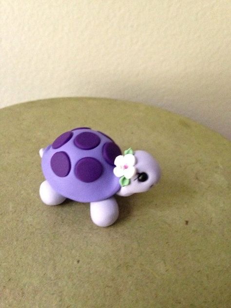 Polymer Clay Duck, Sew Hacks, Polymer Clay Turtle, Fimo Kawaii, Clay Turtle, Clay Crafts For Kids, Clay Diy Projects, Clay Crafts Air Dry, Polymer Clay Diy