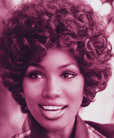 Teresa Graves 70s, Teresa Graves, Black Hollywood Glamour, 70s Black Women, Black Pin Up, Vintage Black Glamour, Black Goddess, Black Hollywood, Black Femininity