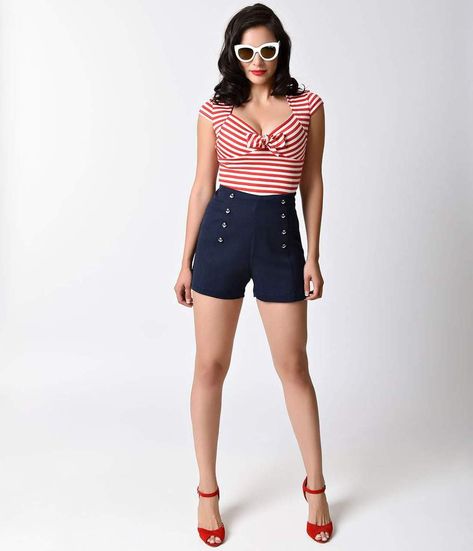 Banned Nautical Navy High Waist Stay Awhile Stretch Sailor Shorts Sailor Shorts Outfit, Sailor Outfit For Women, Outfit Retro, Sailor Shorts, Pin Up Outfits, Shorts Outfit, Nautical Fashion, Look Vintage, Vintage Shorts