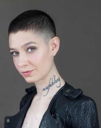 Asia Kate Dillon, John Wick 3, Buzz Cut Women, Crop Haircut, Bald Girl, Boy Cuts, Super Short Hair, Very Short Hair, Shaved Head