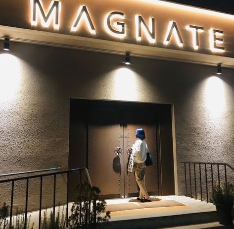 If you're planning a trip to BTS Jimin's hometown of Busan, you'll want to stop in for coffee and dessert at his father's cafe, MAGNATE. Magnate Cafe Busan, Bts Cafe, Busan South Korea, Coffee Shop Logo, South Korea Travel, News Cafe, Twitter Bts, Korea Travel, Coffee Design