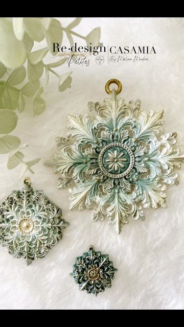 Prima Molds, Redesign Furniture, Decoupage Tissue Paper, Redesign With Prima, Air Dry Clay Projects, Christmas Card Crafts, Classy Jewelry, Pretty Design, Wood Ornaments