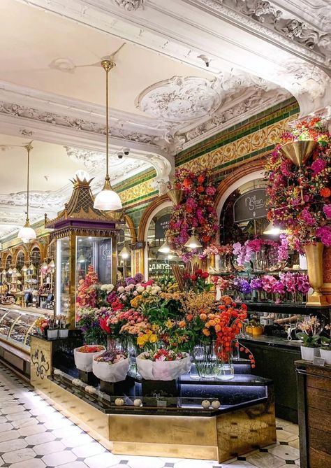 Luxury Florists, Harrods London, Floral Interior, London Restaurants, Food Hall, London Town, London Love, Town And Country, London Travel