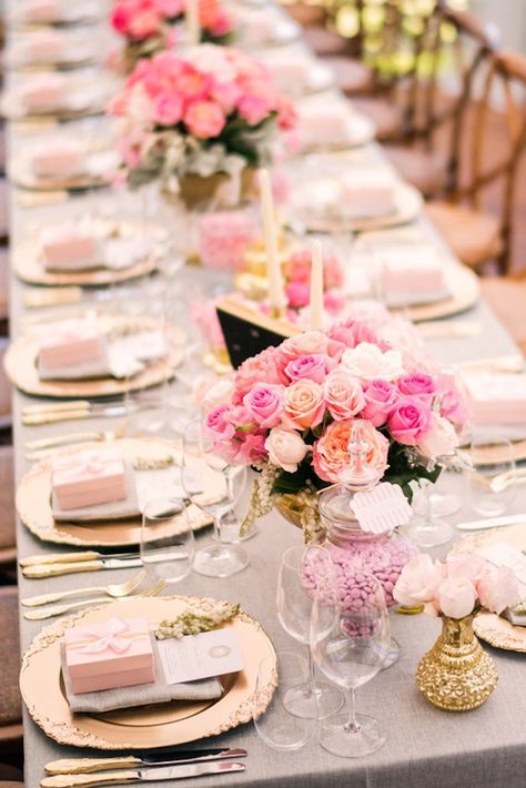 Bridal Shower Place Settings, Pink Place Setting, Wedding Decorations Table Settings, Wedding Rose Gold Theme, Pink Tablescape, Pink Wedding Centerpieces, Gold Reception, Rose Gold Wedding Decor, Rose Gold Theme