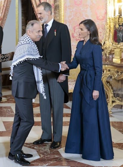 La reina Letizia se viste de largo y recupera las joyas de su preboda 20 años después Spain House, Queen Letizia, The One And Only, Kate Middleton, One And Only, Royals, Royal Family, Sofia, The One