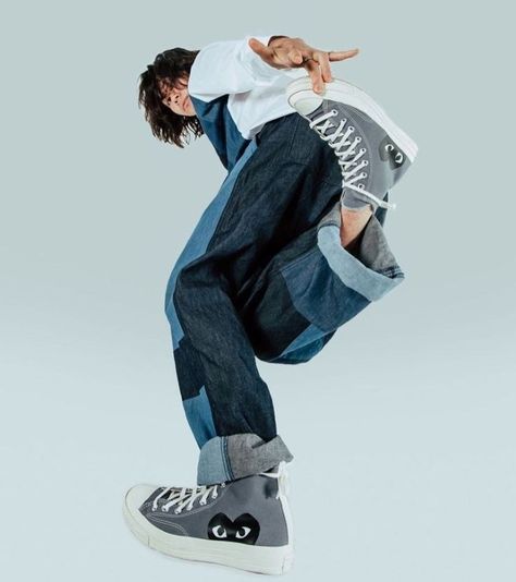 Men Perspective Poses, Dynamic Poses Reference Photography Figure Drawing, Shoe Reference Photo, Sneakers Campaign, Converse Chuck 70 Low, 남성 근육, Sean Lew, Chuck 70 Low, Garcons Converse