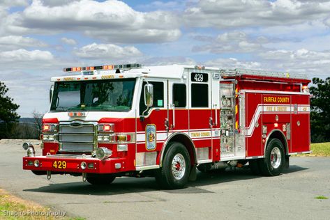 Fire Truck Pictures, Fire Trucks Pictures, Los Angeles Fire Department, Vw Engine, Truck Pictures, Fairfax County, Police Vehicles, Fire Equipment, Fire Fighters