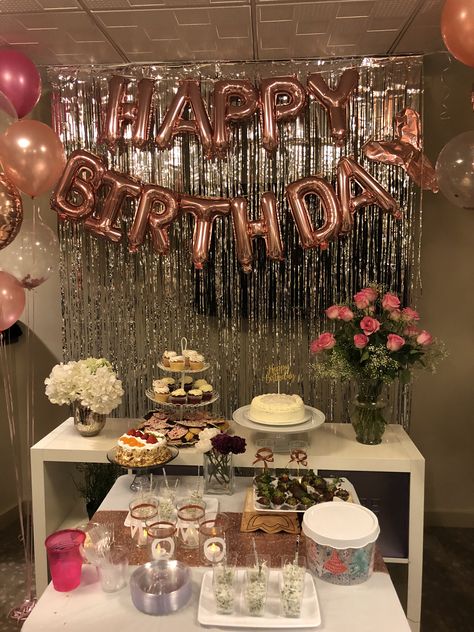 18th Birthday Decorations At Home Simple, Diy Bday Decor At Home, Happy Birthday Sign Aesthetic, Birthday Party At Home Decoration, Birthday Decoration Ideas At Restaurant, 15 Birthday Decor, Background Drops For Parties, Birthday Party Home Ideas, 20th Birthday Decoration Ideas At Home