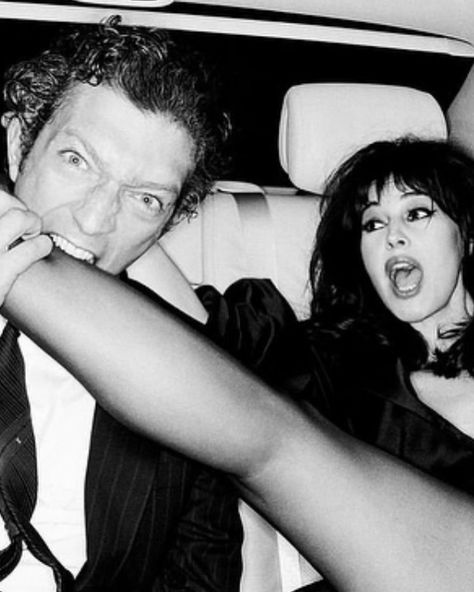 fame Vincent Cassel Monica Bellucci, Fire And Desire, Vincent Cassel, Ellen Von Unwerth, My Kind Of Love, Love Deeply, Monica Bellucci, Photo Couple, City Girl