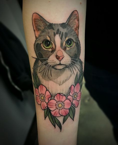 Neo Traditional Cat Tattoo, Neo Traditional Cat, White Cat Tattoo, Traditional Cat Tattoo, Cat Portrait Tattoo, Cat Portrait Tattoos, Tattoo Floral, Grey And White Cat, Cat Tattoo Designs