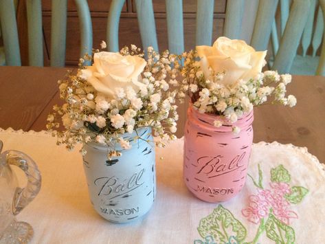 baby shower idea Inexpensive Bridal Shower Gifts, Idee Babyshower, Baby Reveal Party, Gender Party, Gender Reveal Decorations, Baby Gender Reveal Party, Shower Centerpieces, Shower Bebe, Shower Themes