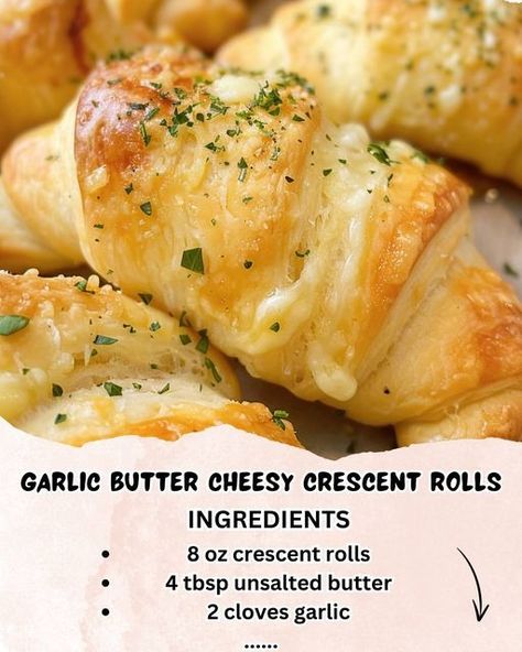 (20+) RECIPES MARIA - Garlic Butter Cheesy Crescent Rolls Ingredients:... | Facebook Cheesy Garlic Crescent Rolls, Garlic Crescent Rolls, Cheesy Crescent Rolls, Sicilian Pizza, Crescent Roll Recipes, Active Directory, Crescent Roll, Roll Recipes, Crescent Rolls