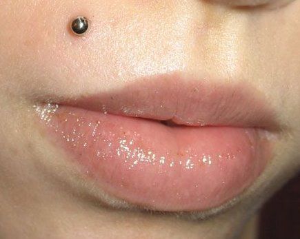 monroe piercing Marilyn Monroe Piercing, Monroe Piercing, Monroe Piercings, Piercing Inspo, Cool Piercings, Cute Piercings, Original Characters, Body Modifications, Body Mods