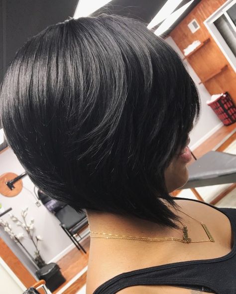 African American Bobs Hairstyles, Black Hairstyles Crochet, Bob Hairstyles For Black Women, Short Angled Bobs, Black Bob Hairstyles, Angled Bob Hairstyles, Best Bobs, Inverted Bob Hairstyles, Stacked Bob Hairstyles