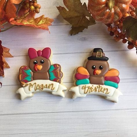 1,498 Likes, 56 Comments - Sweetleigh Printed (@sweetleighprinted) on Instagram: “Due to overwhelming response to our sale, our shop has exceeded average processing times and we…” Card Cookies, Turkey Place, Turkey Place Cards, Favor Cookies, Turkey Places, Turkey Cookies, Thanksgiving Place Cards, Thanksgiving Inspiration, Thanksgiving Cookies