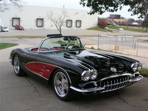 Austin Martin, Corvette Custom, Classic Corvette, Chevy Muscle Cars, Vintage Muscle Cars, Barrett Jackson Auction, Best Classic Cars, Corvette Stingray, Us Cars