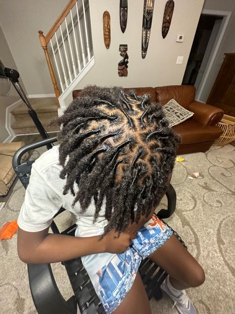 Loc Styles For Thick Locs Men, Free Part Locs Men, Locs Guys, Free Part Locs, Men’s Locs With Fade, Men’s Hairstyle Locs, Loc Hairstyles For Men, Dyed Dreads, Hair Twists Black